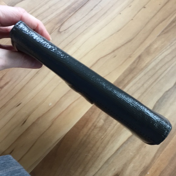 Grey patent leather wallet - Picture 6 of 7